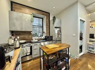 206 Scholes St APT 1, Brooklyn, NY 11206