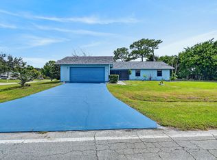 2402 SW SUMMIT Street, Port St Lucie, FL 34984