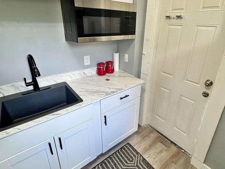 548 Radnor Ave — Photo 9