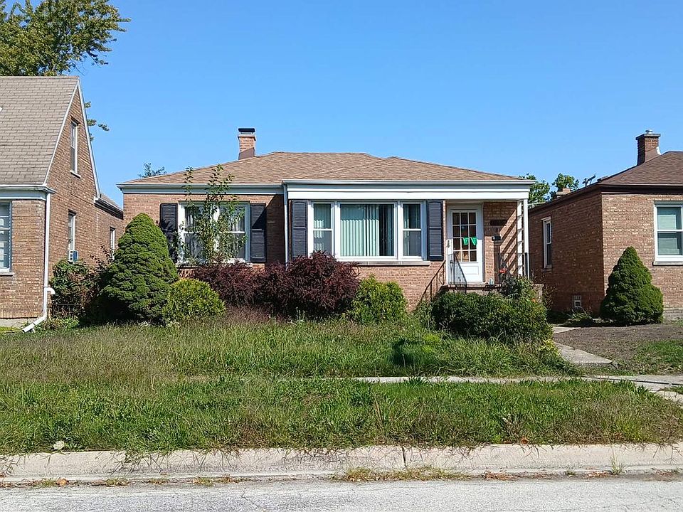 1st image of 25 E 141st St
