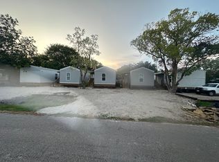 804 Avenue E #4, Bacliff, TX 77518
