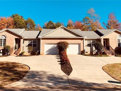 213 & 215 River Oaks Cir, Piedmont, SC, 29673