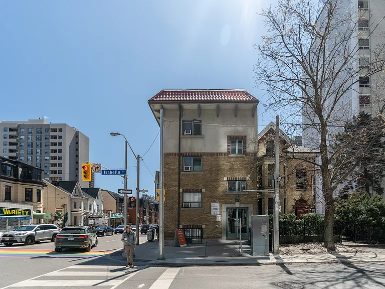 608 Church St — Photo 15