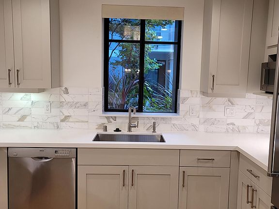 3rd image of 800 High St APT 104