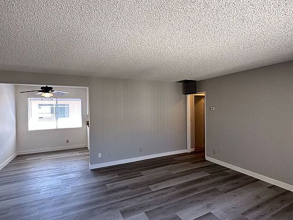 4th image of 1034-1036 Carob Way #1-14