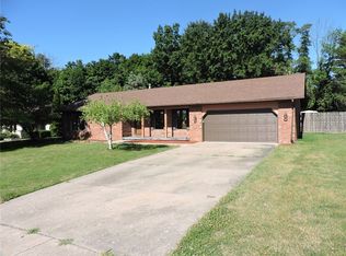 2592 Rue Bienville St, Danville, IL 61832