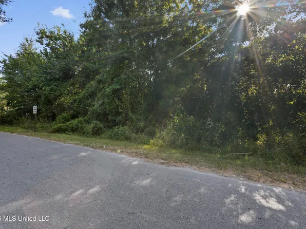 Seal Ave Lot 9, Pass Christian, MS 39571