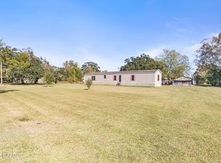 1010 Robert Dr, Saint Martinville, LA 70582