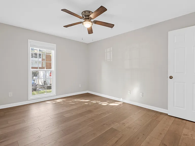 1166 Booth Rd SW #407 — Photo 9