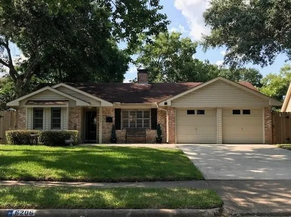 6206 Golden Forest Dr, Houston, TX 77092