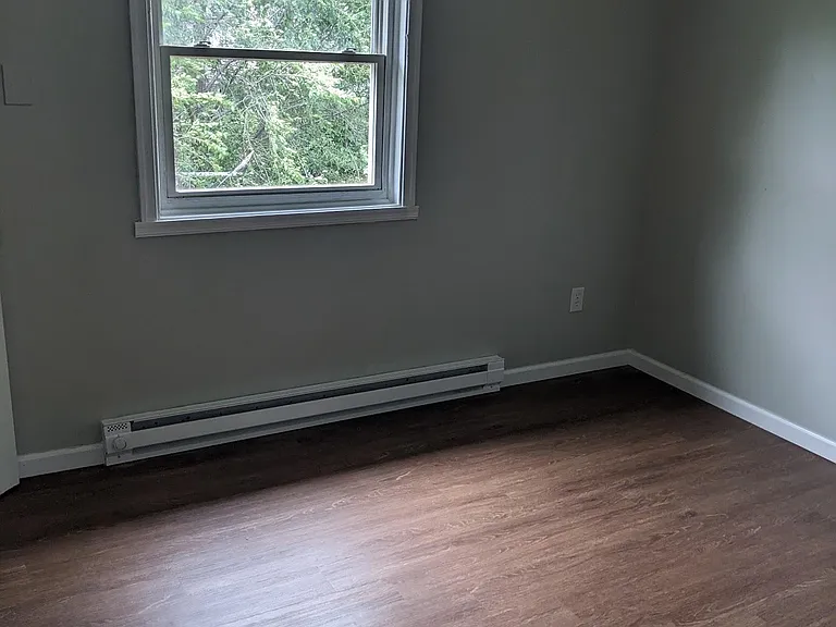 44 Bellview Ave #1A — Photo 4