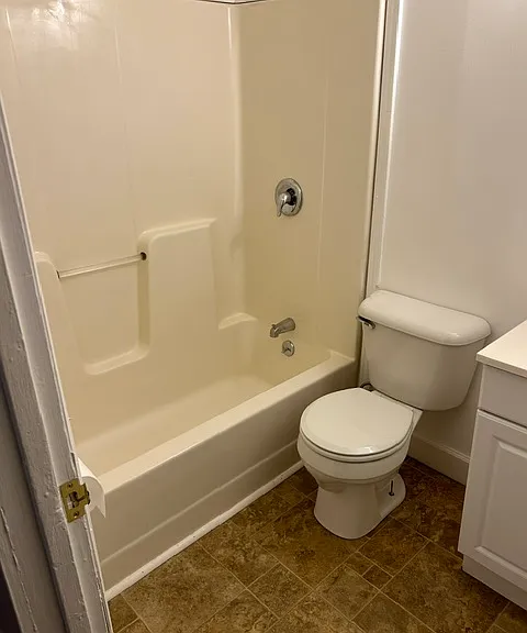318 N Miles St #C — Photo 6