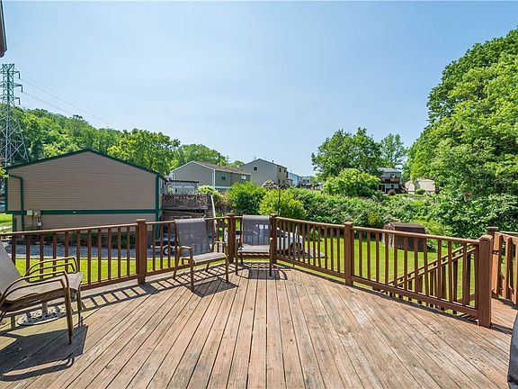2nd image of 3621 Falmouth Dr
