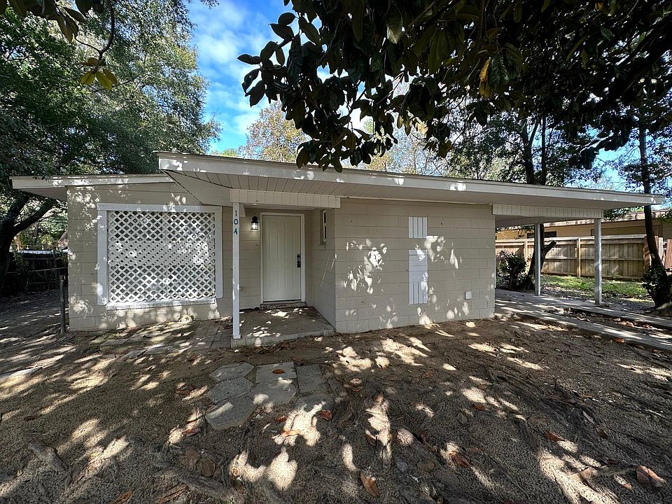 1st image of 104 Aquamarine Ave