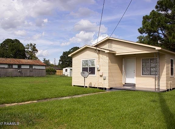 2nd image of 719 Pamella St