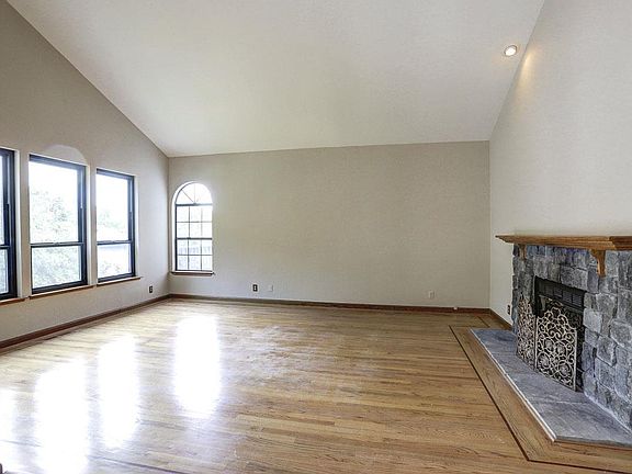 4th image of 1100 W Dunne Ave