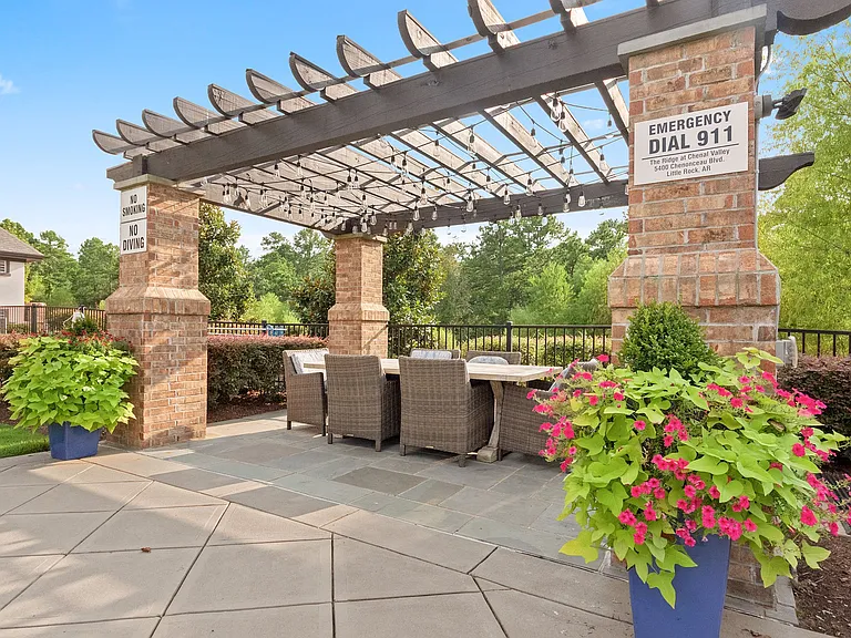 The Ridge at Chenal Valley Apartments — Photo 18
