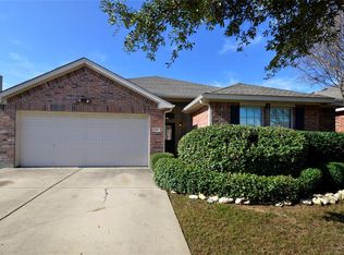516 Lead Creek Dr, Fort Worth, TX 76131