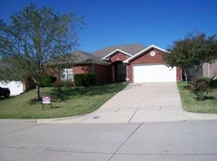 607 Douglas Dr, Mansfield, TX 76063