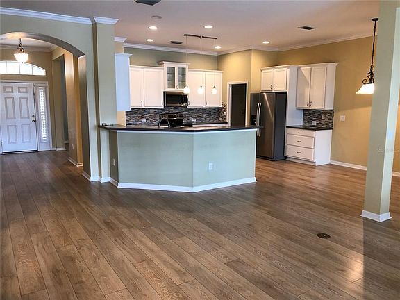 4th image of 7118 Derwent Glen Cir