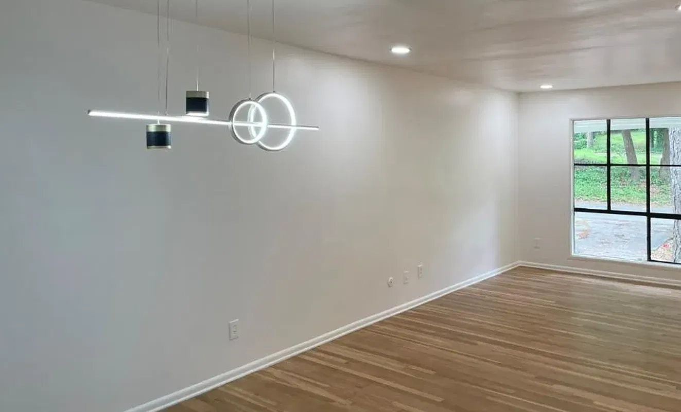 5 bed, 2515 sqft, $3,300 — Photo 4
