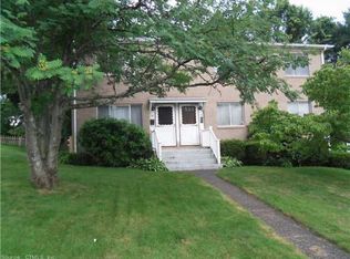 14 Tuttle St, Bristol, CT 06010