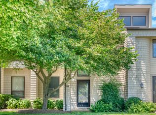 21 S Fulton St #24, Montauk, NY 11954
