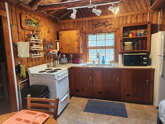5th image of 7306 W Erik Ave