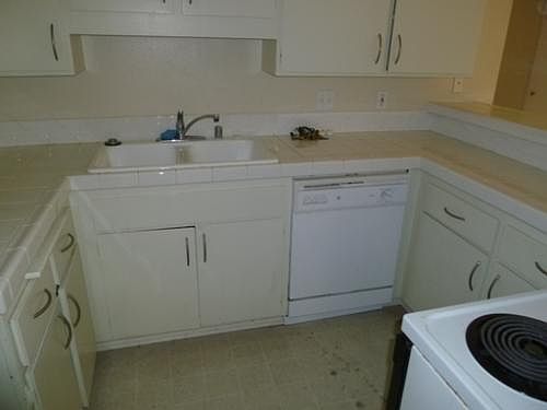 3rd image of 219 Montana Ave APT 206
