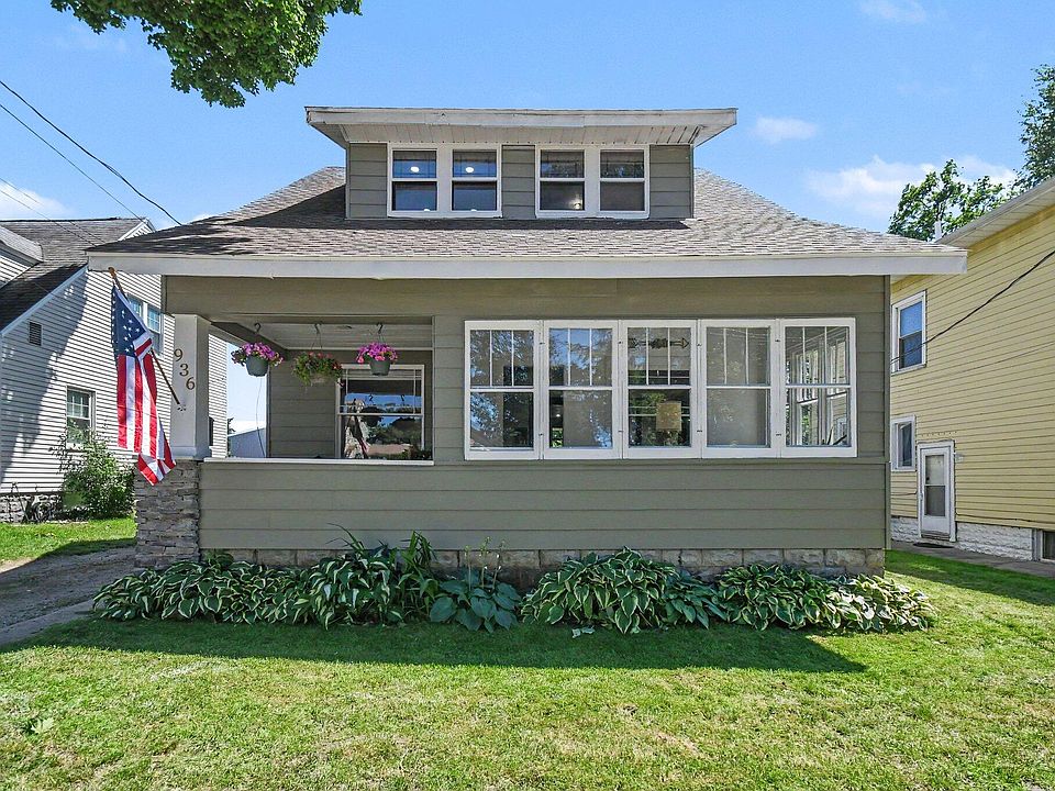 1st image of 936 Hickory St