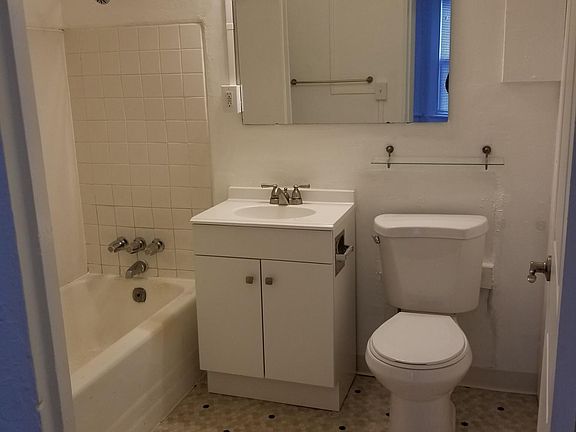 2nd image of 1420 4th Ave W APT 112