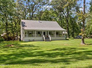 584 Cherry Rose Ln, Canton, MS 39046