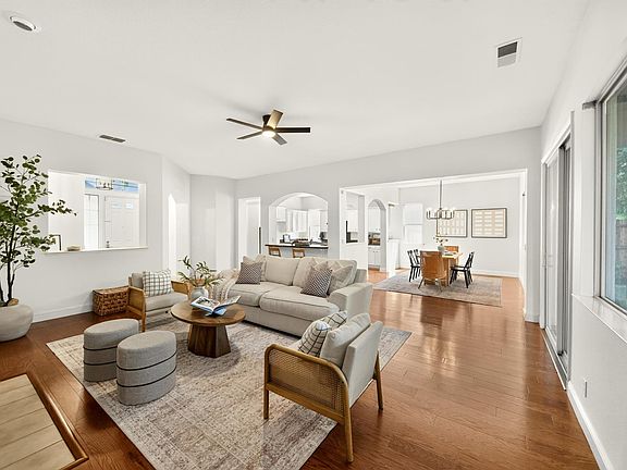 5th image of 1749 Greywood Cir
