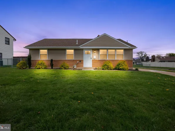 2911 Kingston Way, Bensalem, PA 19020