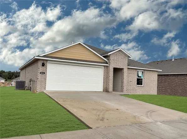 3031 Laredo Ln, Gravette, AR 72736