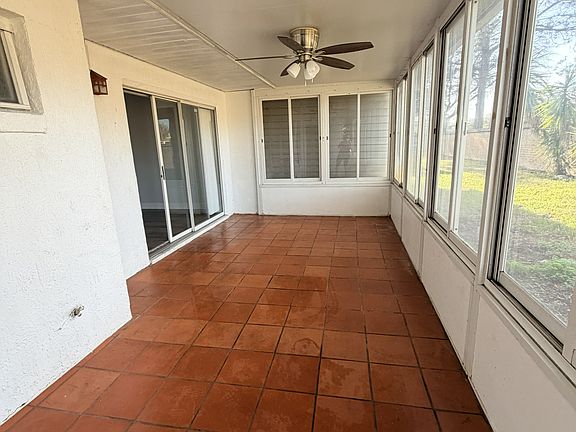 4th image of 1263 Lucaya Cir