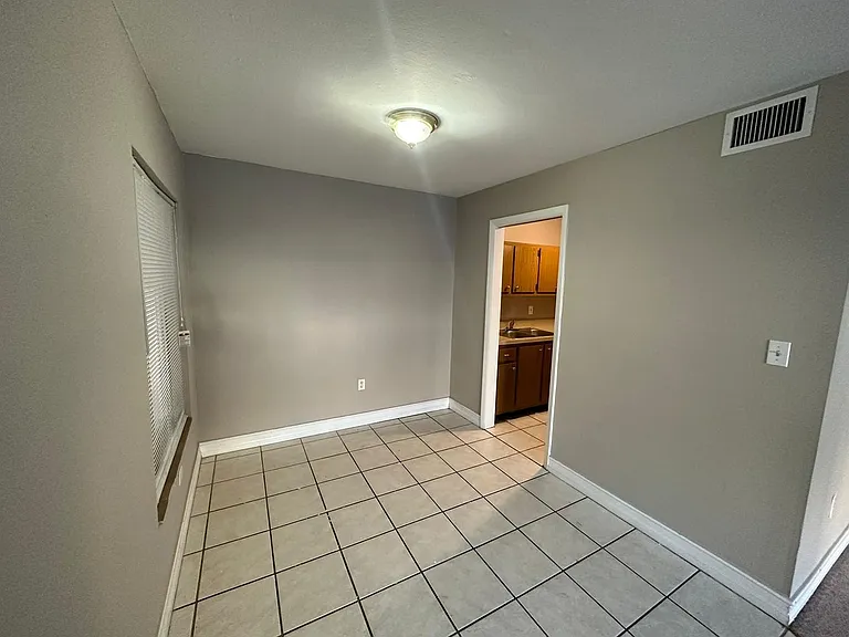1830 Maravilla Ave #206 — Photo 11