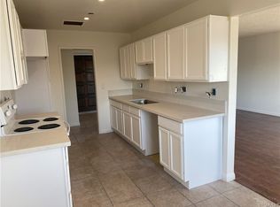 1705 W 253rd St #14, Lomita, CA 90717
