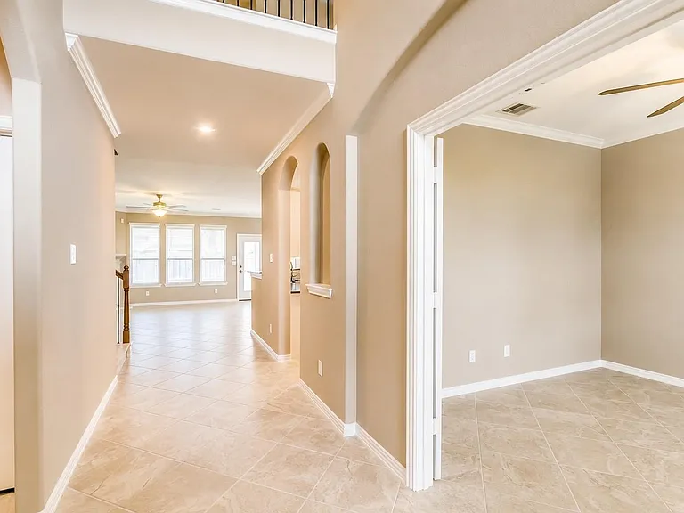 22210 Buttercup Fields Trl — Photo 2