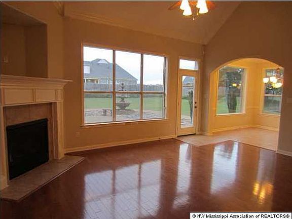 5th image of 1606 Montys Cir N