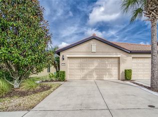 5640 Sunset Falls Dr, Apollo Beach, FL 33572