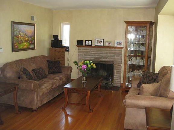 2nd image of 1222 Kemman Ave