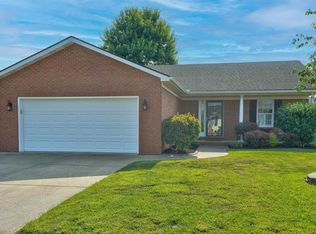 4100 Trinity Dr, Newburgh, IN 47630