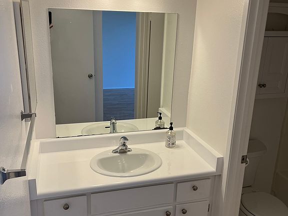 5th image of 4157 41st St APT 6