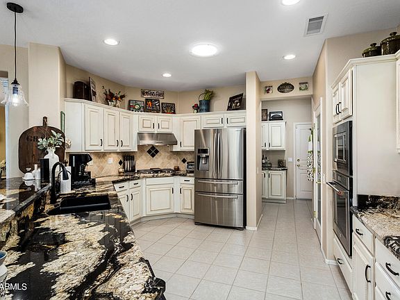 5th image of 17958 W Tierra Del Sol Dr