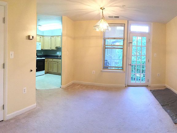Bright living and and dining area. 11_x17_
