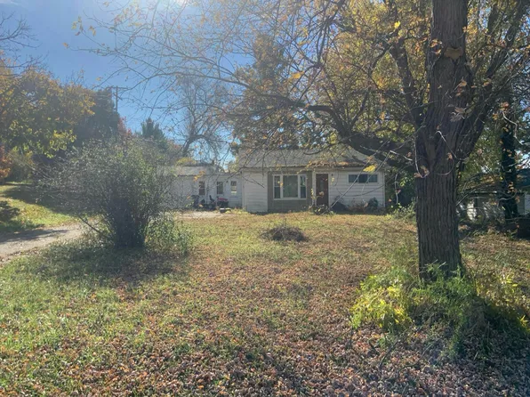 2516 Bowers Rd, Lapeer, MI 48446