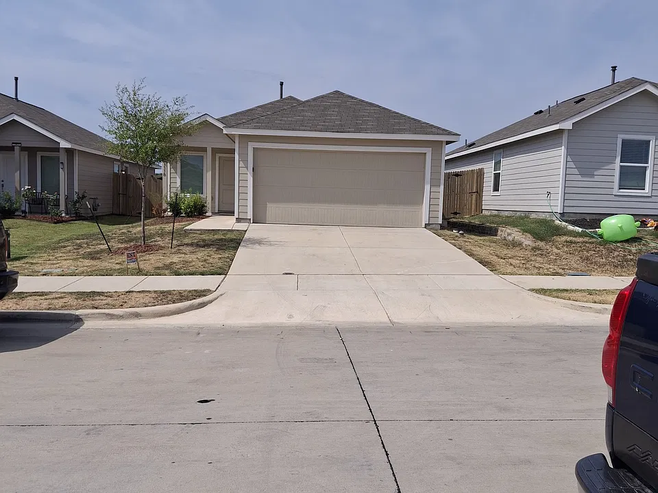 3338 Beckwith Way