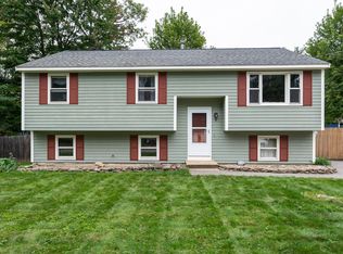 9 Syracuse Rd, Nashua, NH 03064