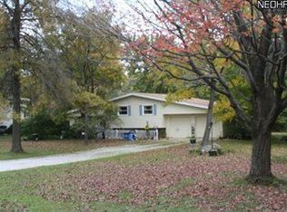 10279 Page Dr, Mentor, OH 44060